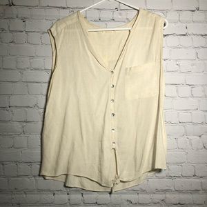Sleeveless loose fit linen top minimalist style